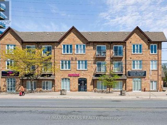 301 1 Sheppard Avenue W, Toronto, ON, M3H 2T6 condo for sale | Listing ID C13628 | Royal LePage