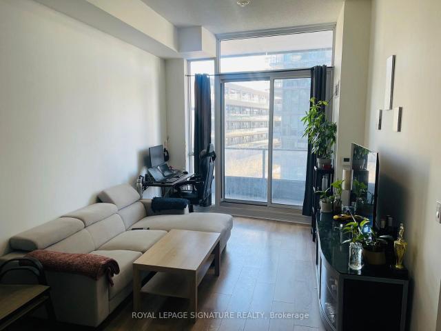 301 38 Forest Manor Road, North York | Terminated, C12874 | Condos. Ca