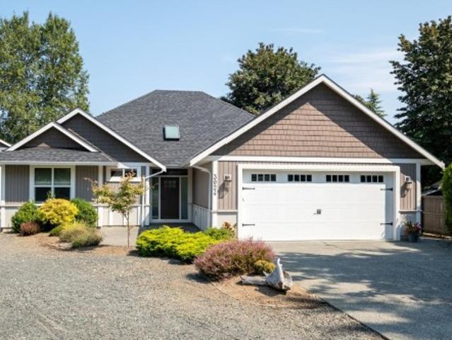3024 Barford Cres, Courtenay, BC, V9N 9L6 house for sale | Listing ID 1046 | Royal LePage