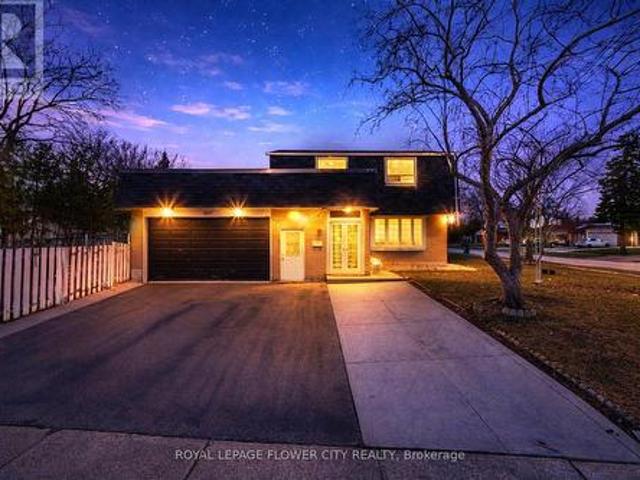 3027 Coral Drive, Mississauga, ON, L4T 1Z2 house for sale | Listing ID W13555 | Royal LePage