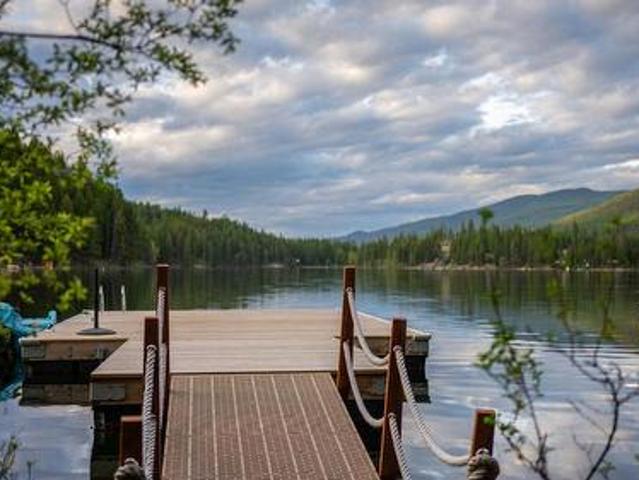 3023 Westside Road, Moyie, BC, V0B 2A0 Luxury House for sale | Listing ID 10388 | Royal LePage Carriage Trade Luxury Properties