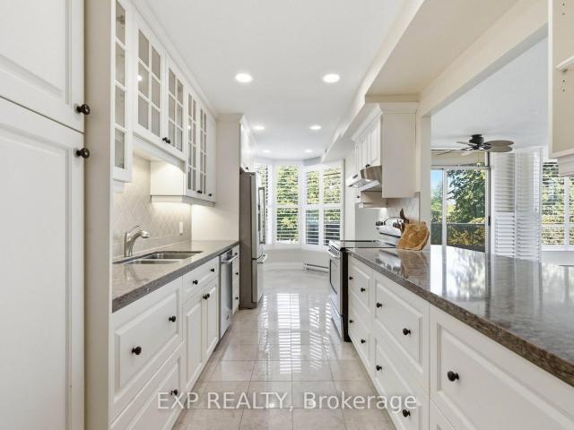 302 1903 Pilgrims Way, Oakville | 2Beds/2Bath, Condo, $815,000 | Condos. Ca