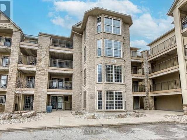 302 1 Walkers Line, Burlington, ON, L7M 4P5 lease for lease | Listing ID W12966 | Royal LePage