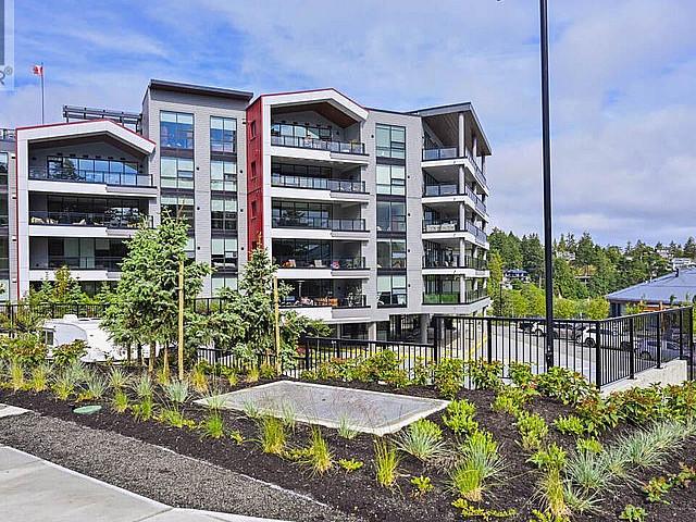 302 3529 Dolphin Dr Nanoose Bay, British Columbia