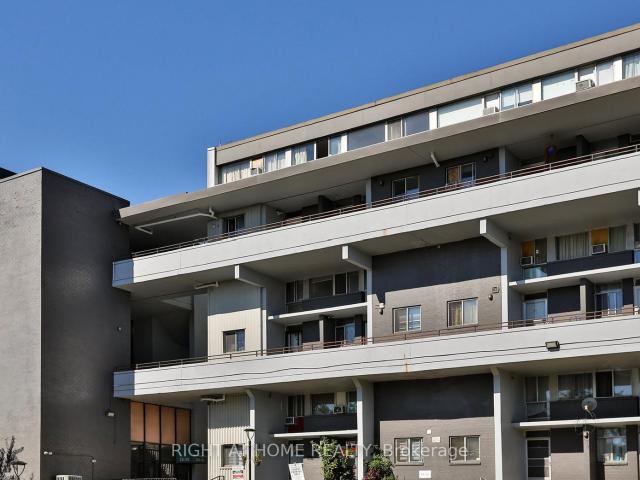 302 35 Sunny Glenway, North York | 3Beds/2Bath, Townhouse, $3,000/mo | Condos. Ca