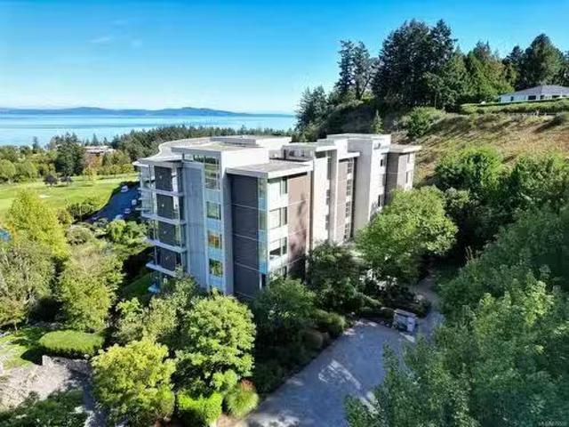 302 738 Sayward Hill Terr, Saanich, BC, V8Y 3K1 Single Famil.