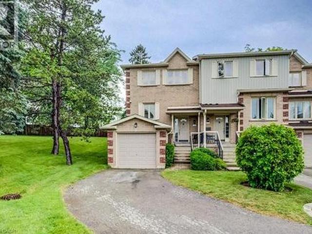 302 College Avenue W Unit# 124, Guelph, ON, N1G 4T6 townhouse for sale | Listing ID 40846 | Royal LePage