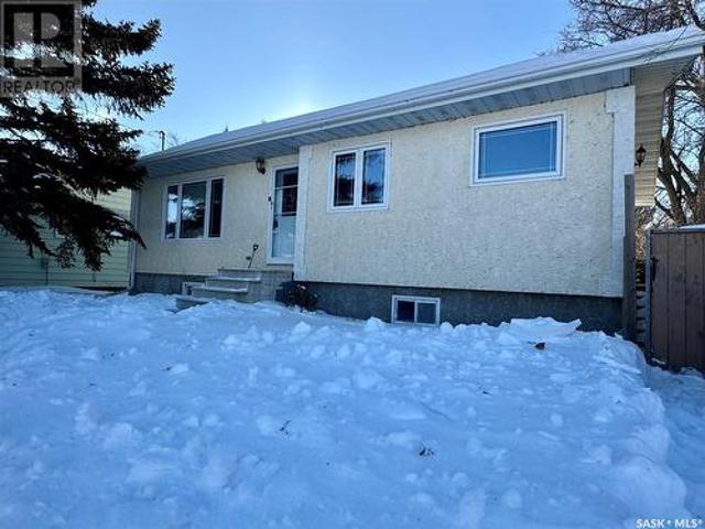 302 Glasgow Avenue, Saltcoats, SK, S0A 3R0 house for sale | Listing ID SK993198 | Royal LePage