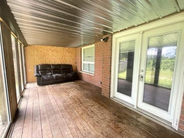 302 Livingstone St. West 1 Bedroom Apartment for Rent at 302 Livingstone St W, Springwater, ON L4N 7C2 Northwest
