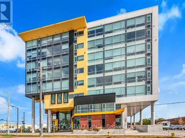 303 1 Finch Avenue W, Toronto, ON, M3J 2G5 commercial for sale | Listing ID W13228 | Royal LePage