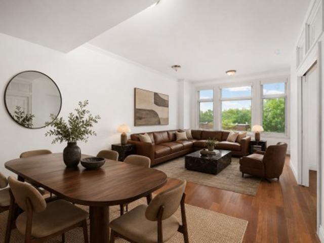 303 205 Av. Victoria, Westmount, QC, H3Z 3M6 lease for lease | Listing ID 27584 | Royal LePage