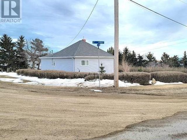 303 2Nd Street, Denzil, SK, S0L 2C0 house for sale | Listing ID SK003178 | Royal LePage