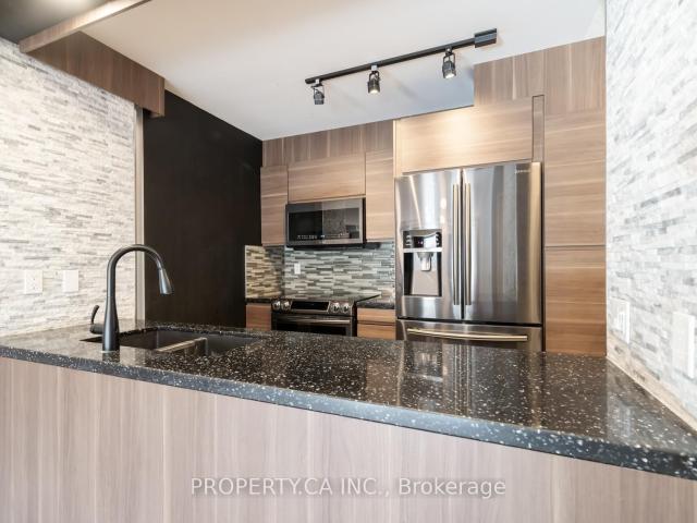 303 399 South Park Road, Thornhill | Sold, N13029 | Condos. Ca