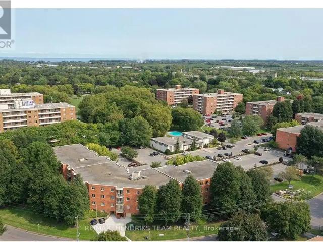303 49 LEASIDE DRIVE