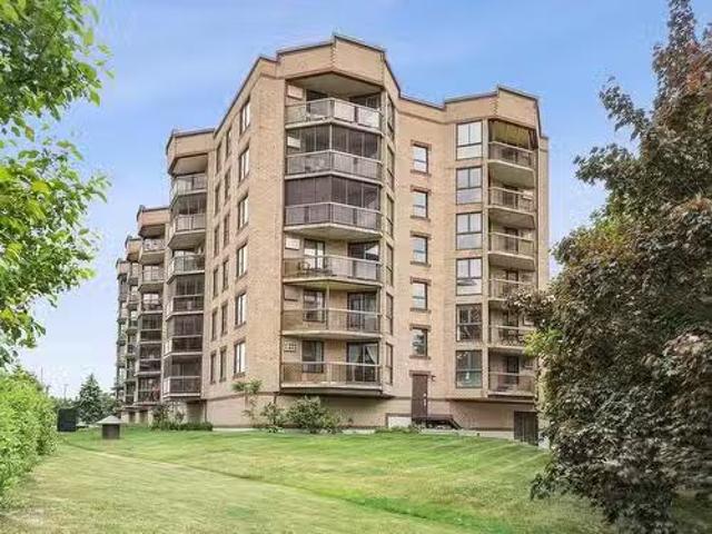 303 8065 Boul. St Laurent, Brossard, QC, J4X 2A1 condo for s.