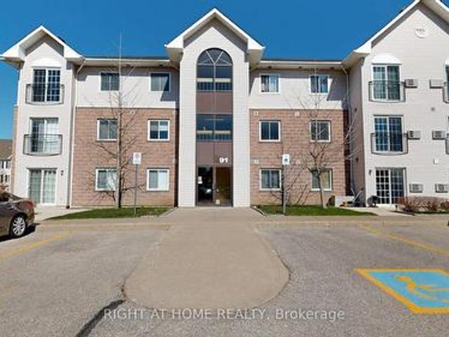 303 91 Aspen Springs Drive, Clarington Bowmanville, ON, L1C 5J9 condo for sale | Listing ID E12123 | Royal LePage