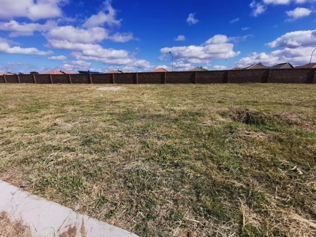 303 m² Land available in Southern Gateway