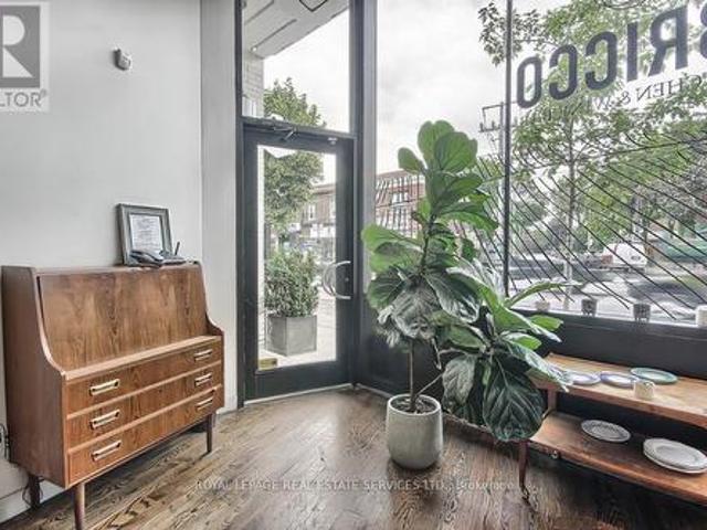 3047 Dundas Street W, Toronto, ON, M6P 1Z5 commercial for sale | Listing ID W13146 | Royal LePage