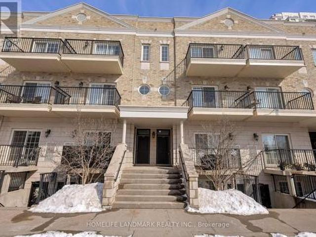 304 133 Park Street, Waterloo, ON, N2L 0B2 townhouse for lease | Listing ID X13159 | Royal LePage