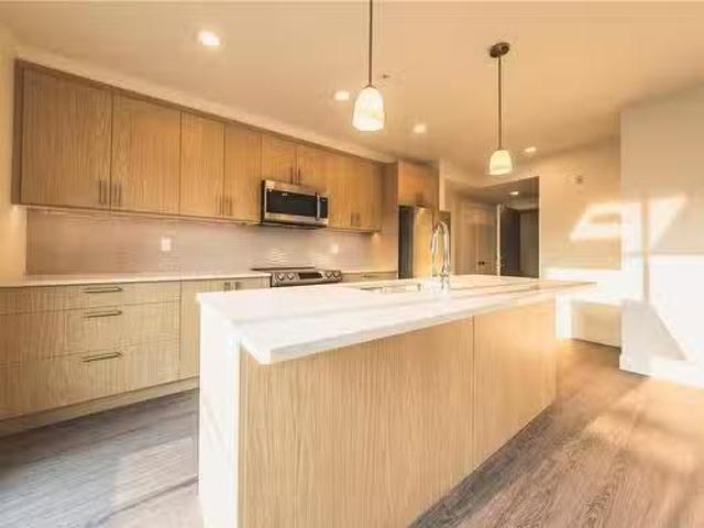 304 147 Haliburton St, Nanaimo, BC, V9R 4V9 Single Family Pr.