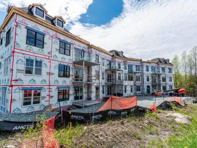 304 1 Rue Du Bruant Des Marais, Magog, QC, J1X 7S5 lease for lease | Listing ID 13998 | Royal LePage