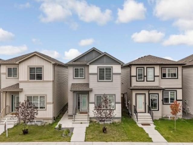 304 36 Avenue, Edmonton, AB, T6T 2P9 house for sale | Listing ID E4476 | Royal LePage