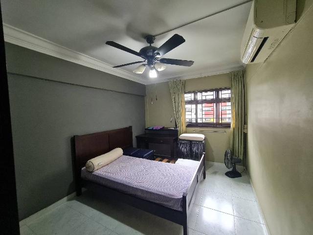 304 Ang Mo Kio Avenue 1 HDB Apartment For Sale, $630,000, 3 Bed 2 Bath 1,044 sqft $603.00 psf