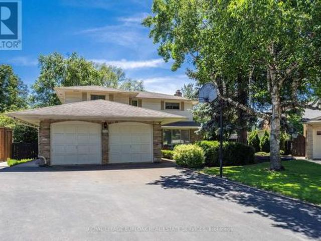 304 Oakwood Court, Burlington, ON, L7N 1W9 house for sale | Listing ID W13447 | Royal LePage