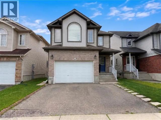 304 LEMON GRASS Crescent Unit# B