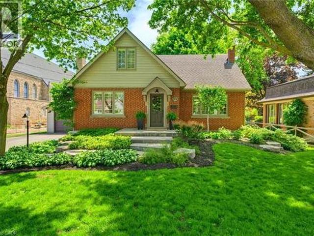 304 Parkside Drive, Waterdown, ON, L0R 2H0 house for sale | Listing ID 40831 | Royal LePage