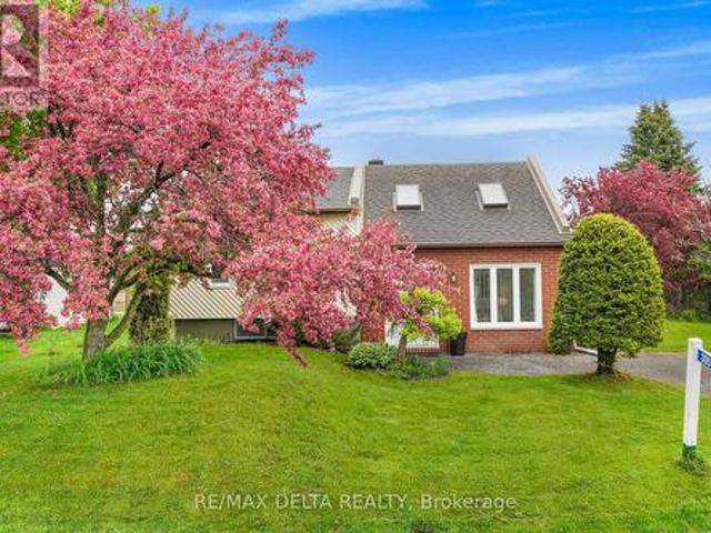 3057 Carriere Street, Clarence Rockland, ON, K0A 2A0 house for sale | Listing ID X13207 | Royal LePage