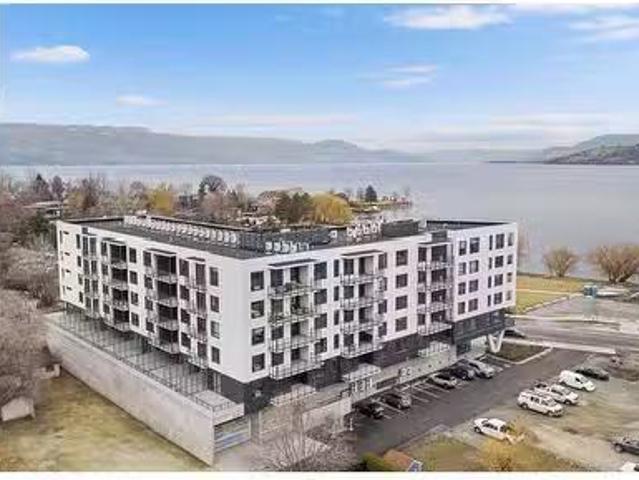 3051 Abbott Street Unit# 401, Kelowna, BC, V1Y 0P1 Single Fa.