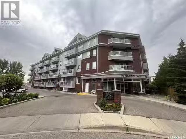 305 110 Armistice Way, Saskatoon, SK, S7J 5L8 condo for sale.