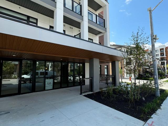 305 135 Canon Jackson Drive, York | 2Beds/2Bath, Condo, $2,800/mo | Condos. Ca