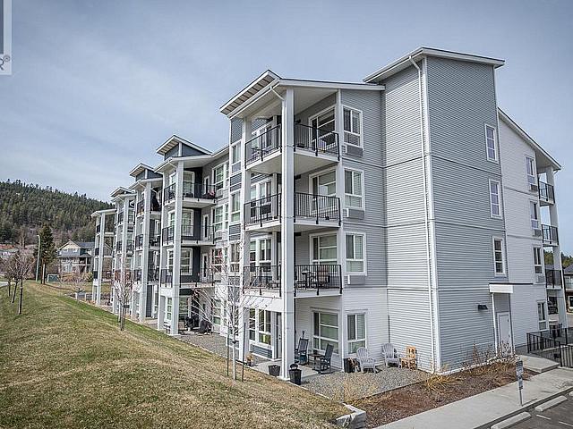 305 1880 Hugh Allan Drive Kamloops, British Columbia