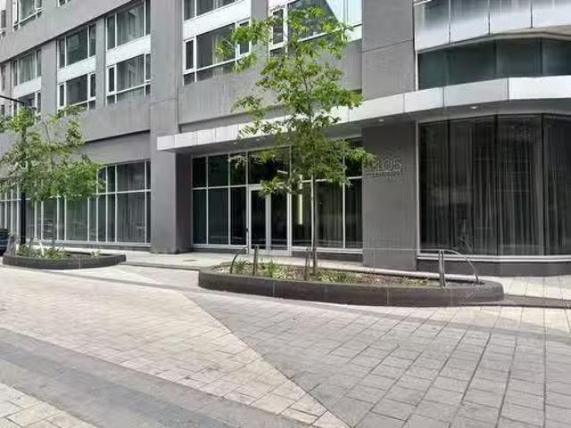 305 405 Rue De La Concorde, Montréal Ville Marie, QC, H3A 0H.