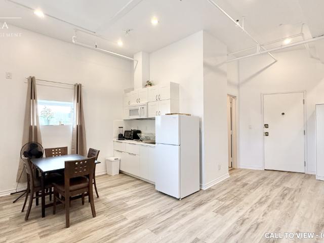 305 75 Kensington Ave, Toronto, Ontario M5T 2K2 COZY STUDIO APARTMENT IN A VIBRANT NEIGHBORHOOD [object Promise] for Rent