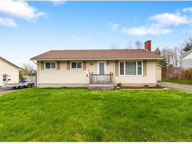 305 Maple Street, Fredericton, NB, E3A 3R3 house for sale | Listing ID NB139096 | Royal LePage
