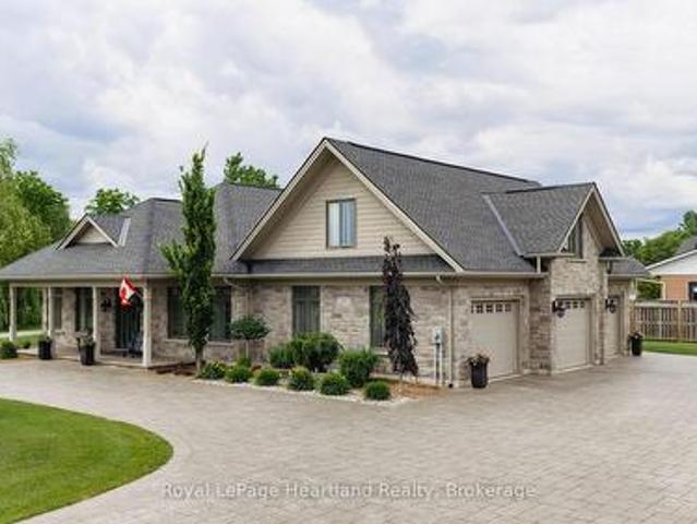 305 Mary Street, Central Huron Clinton, ON, N0M 1L0 house for sale | Listing ID X13465 | Royal LePage