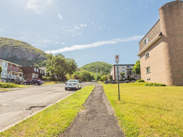 305 Rue Pineault 1 Bedroom Apartment for Rent at 305 Rue Pineault, Mont Saint Hilaire, QC J3H 3X5