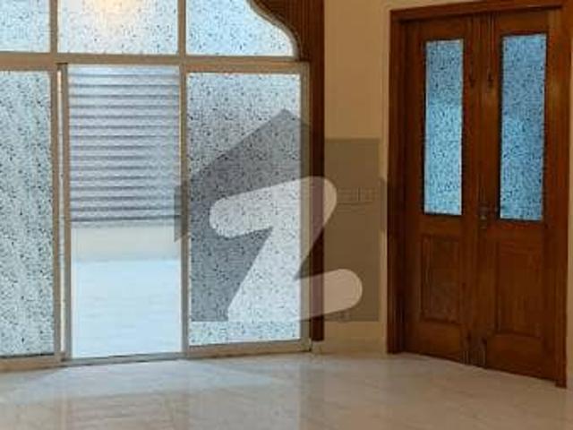 30*60 Usad House For Sale In G13 Islamabad Street Corner
