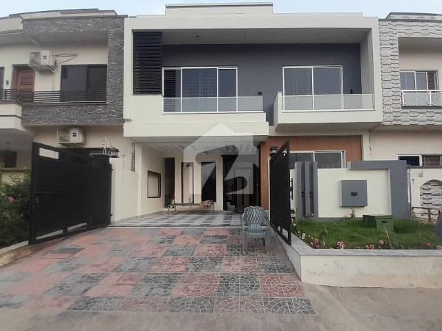 3060 7 Marla Like New House for Sale in G 13 Islamabad