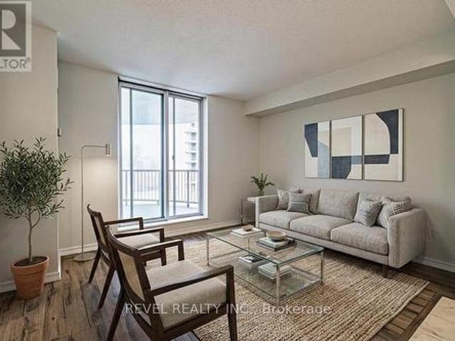 306 3 Eglinton Avenue W, Toronto, ON, M6M 5C6 condo for sale | Listing ID W13544 | Royal LePage