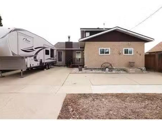 306 1 Street Sw, Redcliff, AB, T0J 2P0 house for sale Listi.