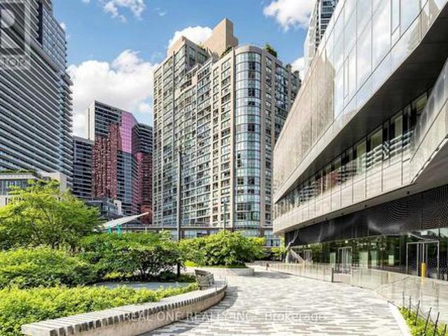 306 24 Wellesley Street W, Toronto, ON, M4Y 2X6 condo for sale | Listing ID C13492 | Royal LePage
