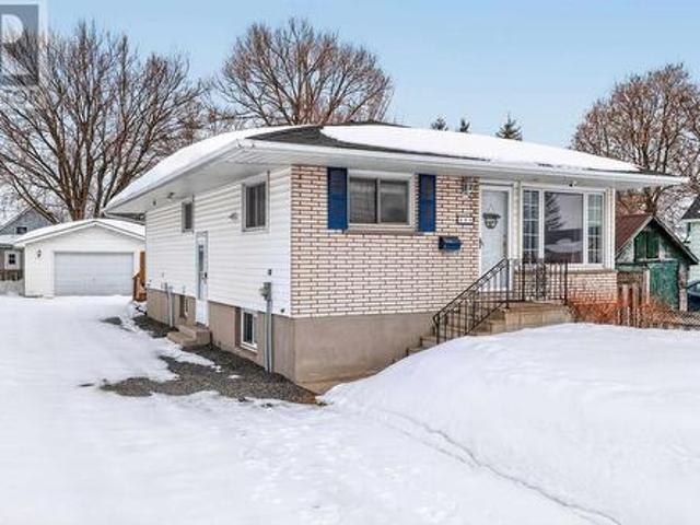 306 Hampton Rd, Sault Ste. Marie, ON, P6C 2N7 house for sale | Listing ID SM260565 | Royal LePage