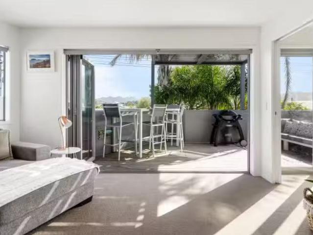 306 Ocean Road, Whangamata, Thames Coromandel