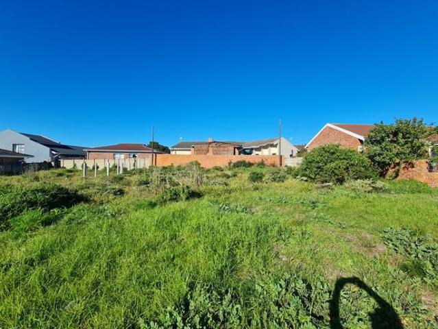 306 m² Land available in Aston Bay