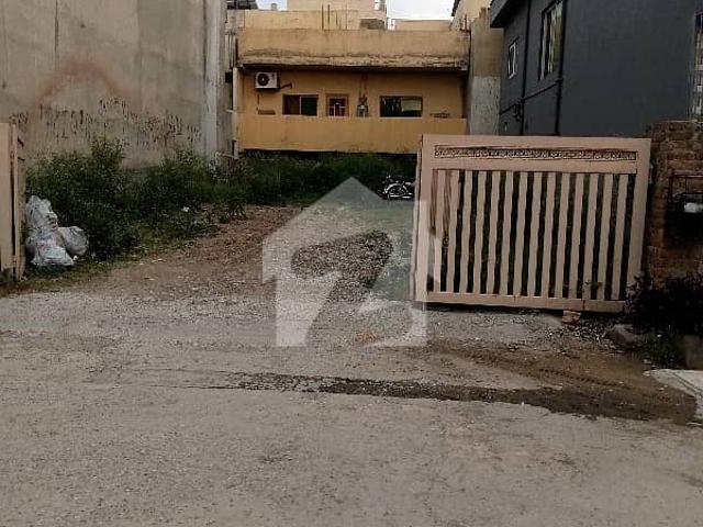 30*70 Level @ Square Plot In Pwd Nearly Gourmet Baker's For Sale