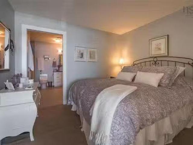 307 31 Kings Wharf Place, Dartmouth, NS, B2Y 0C1 condo for s.
